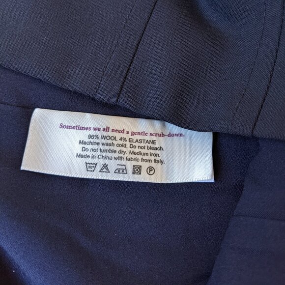 MM LaFleur Crosby Skirt in navy washable wool, size 4 NWT - Picture 4 of 4